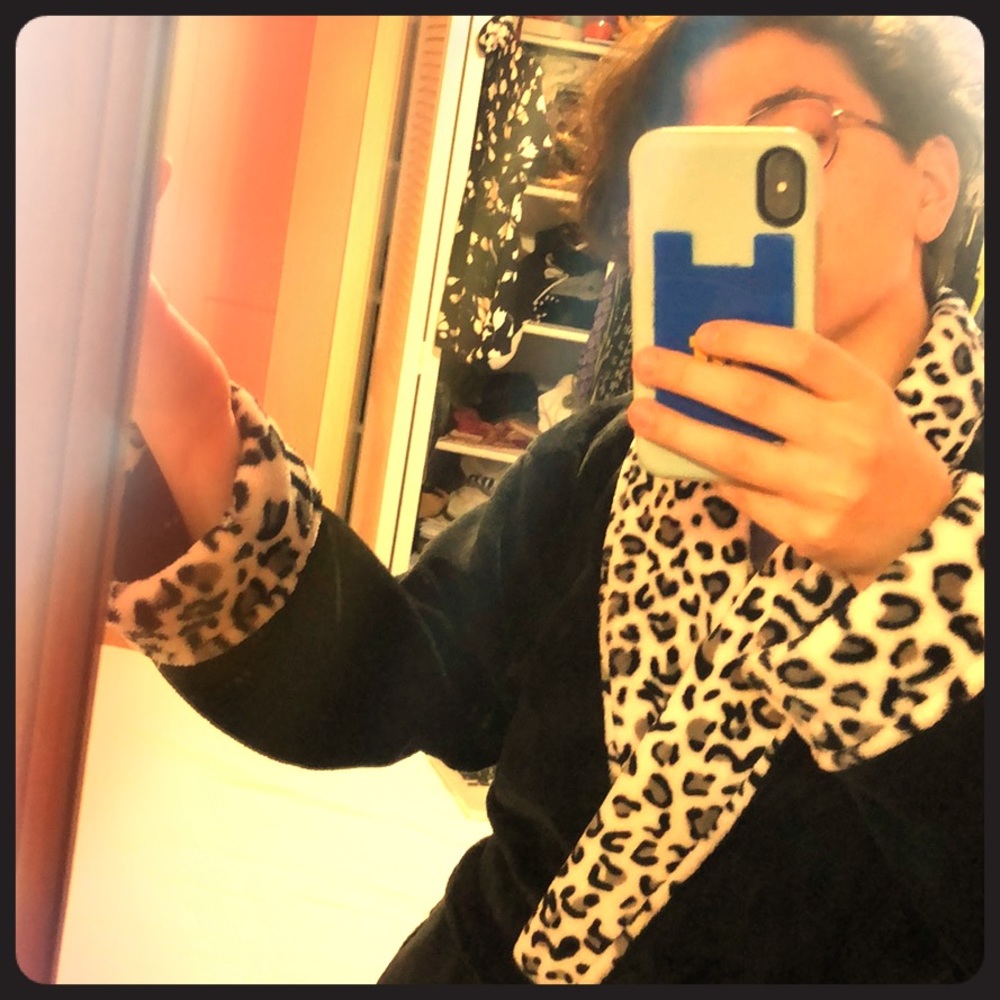 Luxurious fuzzy leopard print robe